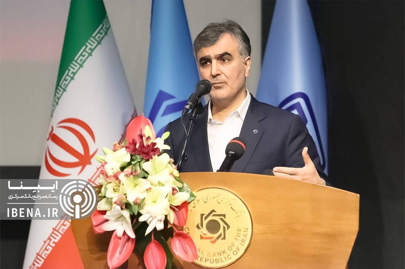مدیریت ۲۰۰ میلیارد دلار تجارت خارجی کشور توسط شبکه بانکی/ نظام بانکی در خدمت خنثی&zwnj;سازی تحریم&zwnj;ها است
