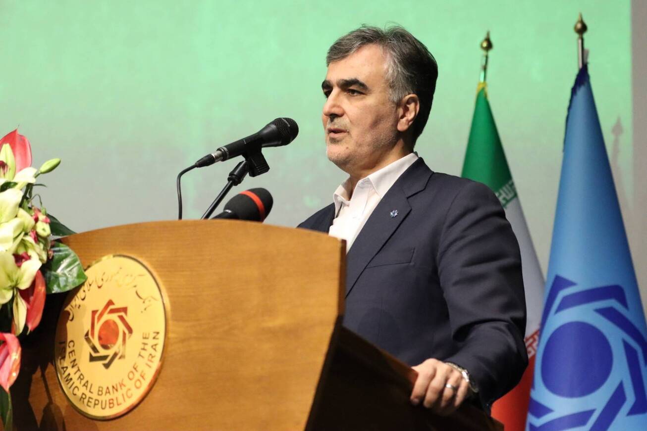 دشمن نظام بانکی کشور را هدف قرار داده است