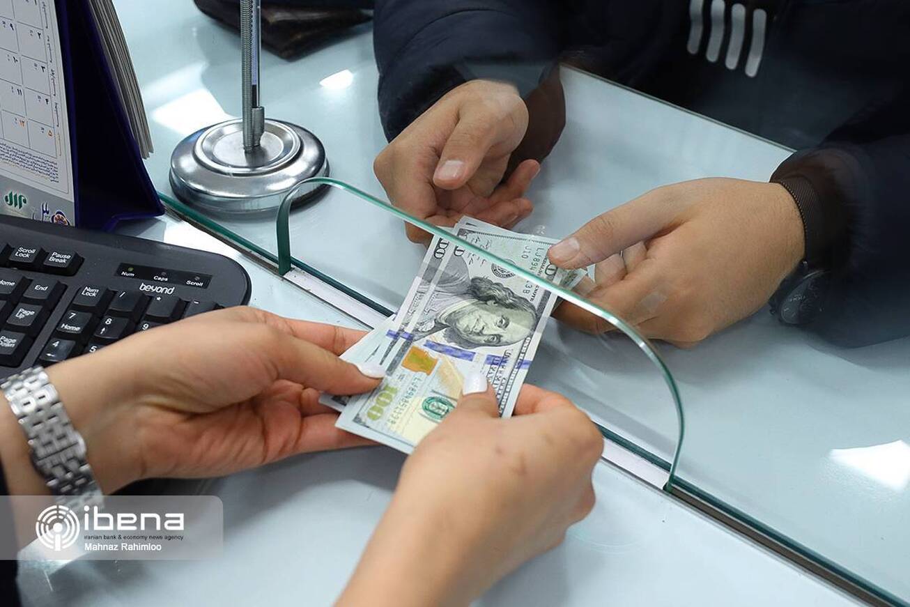 تصمیمی برای خلاصی بازار آزاد از فشار تقاضای ارز مسافری