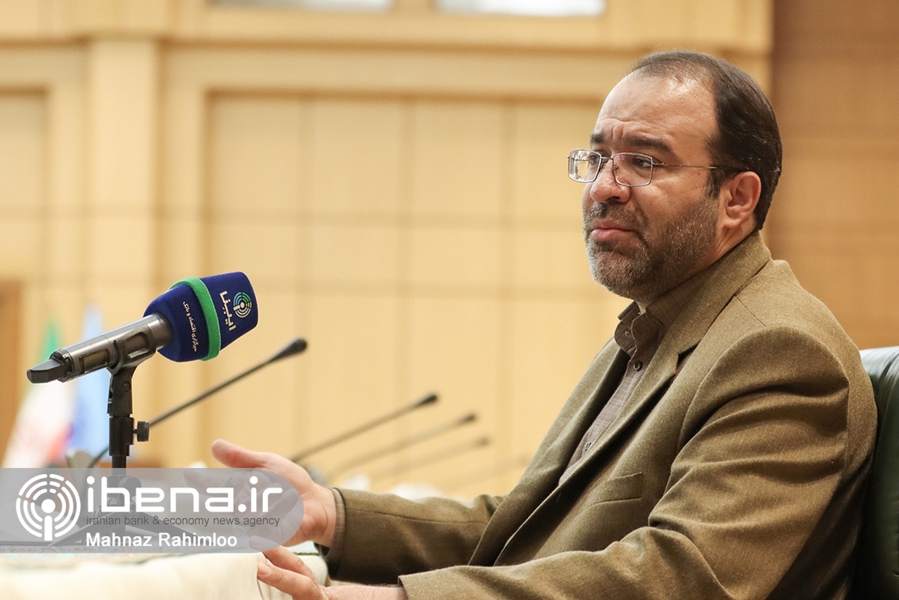 چرایی پرداخت تسهیلات به کارکنان بانک ها