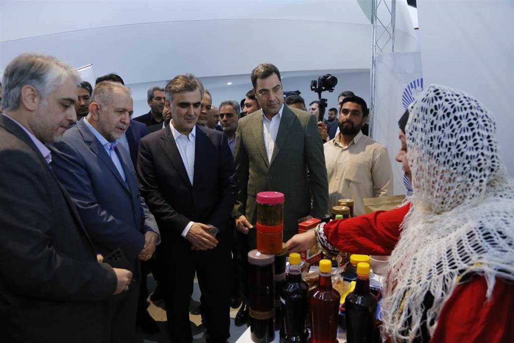 عزم جدی بانک مرکزی در پرداخت تسهیلات خرد/ الزام بانکها به پرداخت وام ازدواج مطابق با سهیمههای ابلاغی عزم جدی بانک مرکزی در پرداخت تسهیلات خرد/ الزام بانکها به پرداخت وام ازدواج مطابق با سهیمههای ابلاغی