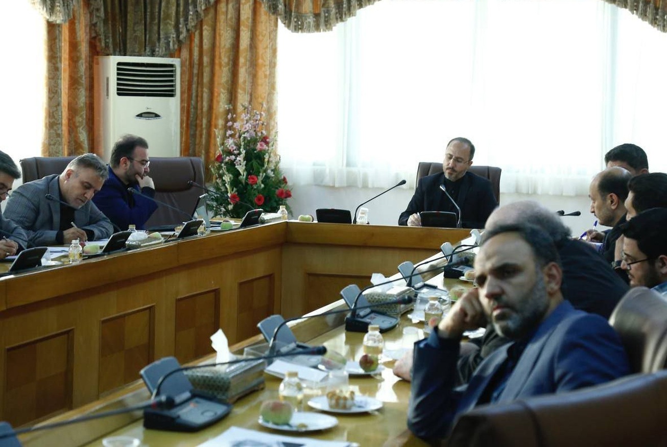 کاهش رشد نقدینگی از ۴۲.۸ درصد در مهرماه ۱۴۰۰ به ۲۹ درصد در خرداد ۱۴۰۲ / کنترل ترازنامه بانک&zwnj;ها منجر به کاهش پرداخت تسهیلات نشد
