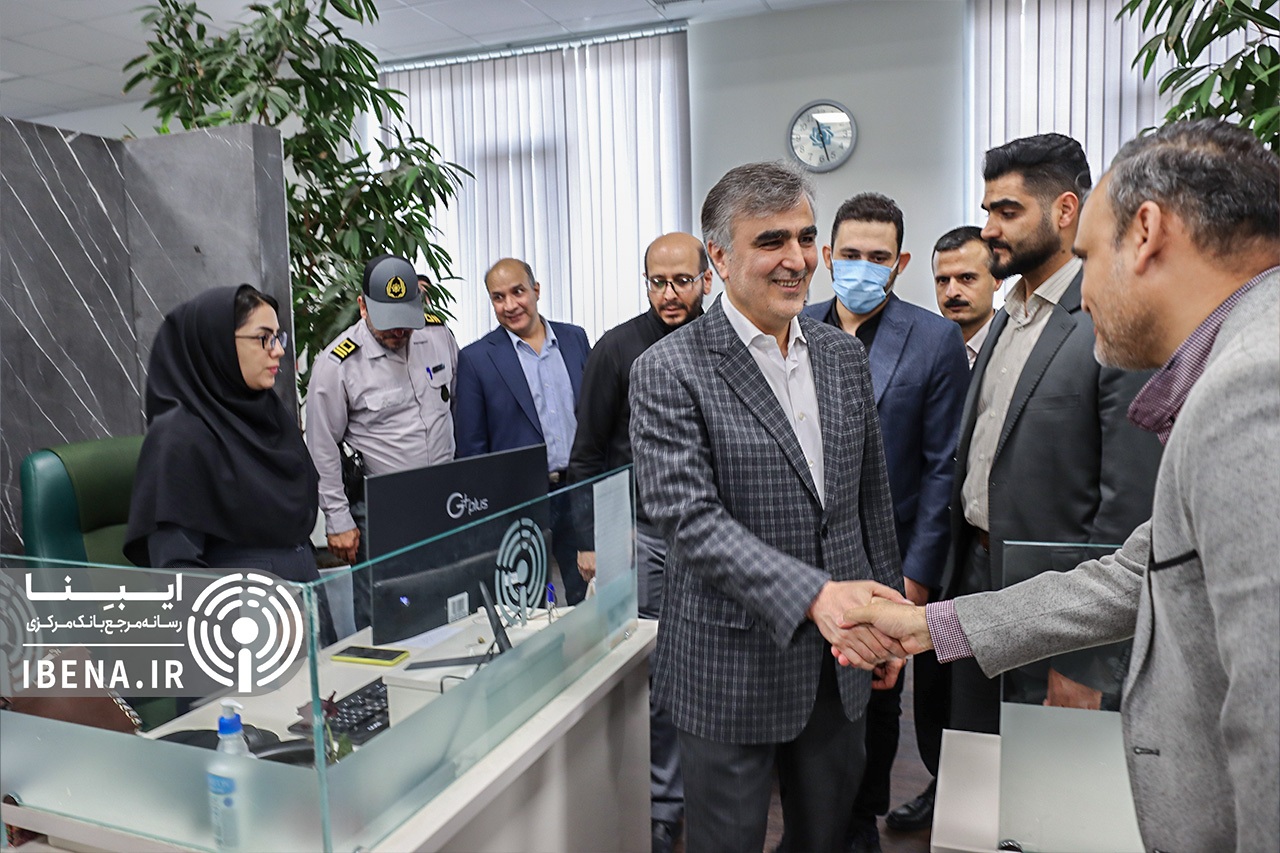 بازدید رئیس کل بانک مرکزی از ایبِنا/ تاکید بر نقش مهم رسانه و انتظارات در متغیرهای اقتصادی بازدید رئیس کل بانک مرکزی از ایبِنا/ تاکید بر نقش مهم رسانه و انتظارات در متغیرهای اقتصادی