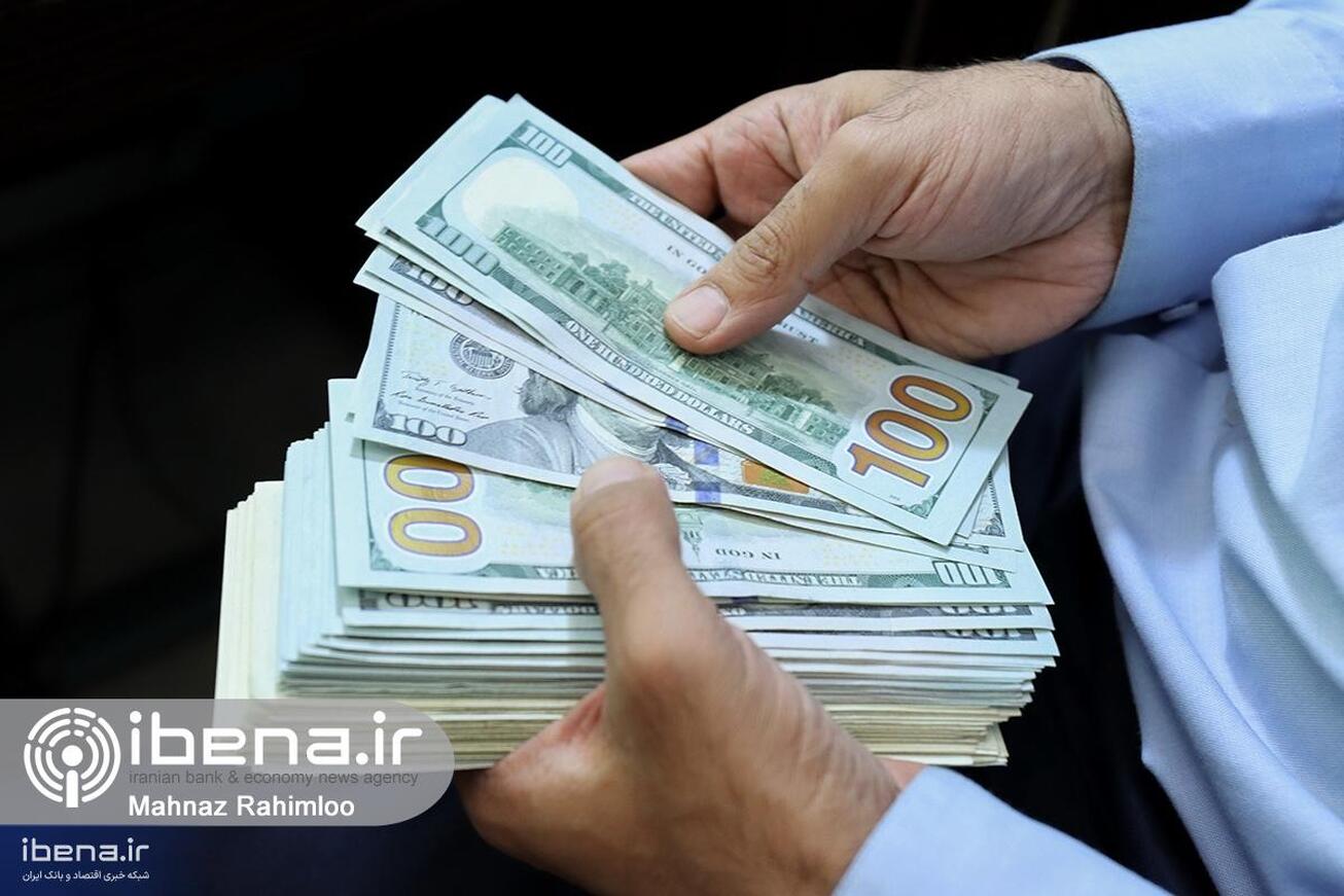 موفقیت بانک مرکزی در ثبات بازار ارز پایدار خواهد ماند/ کاهش نرخ دلار حداقل تا ۳ ماه آینده