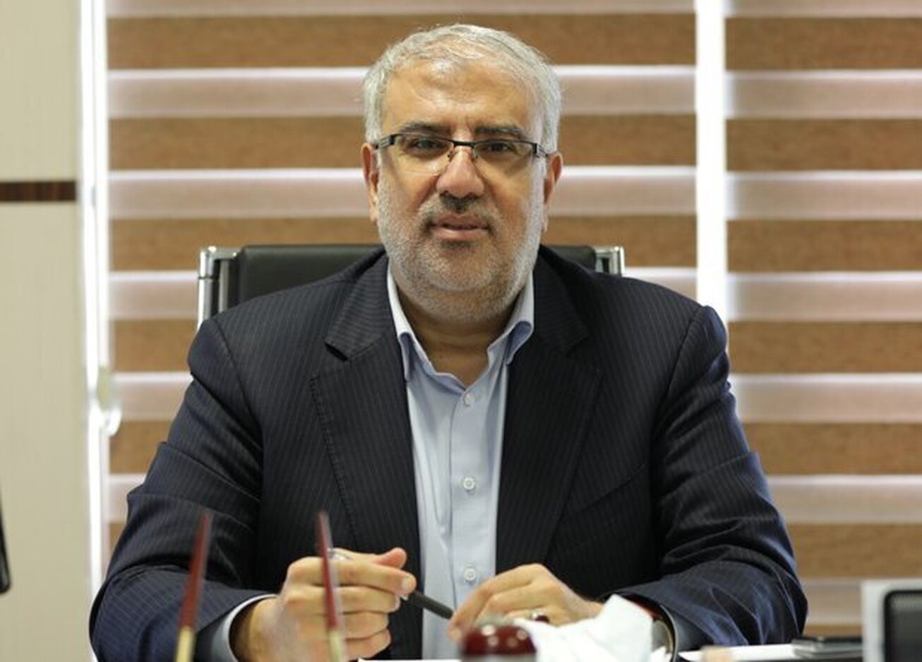 افزایش ۱۷ میلیارد لیتری توزیع بنزین در سال ۱۴۰۲/ صادرات گازوئیل از تیرماه آغاز شد