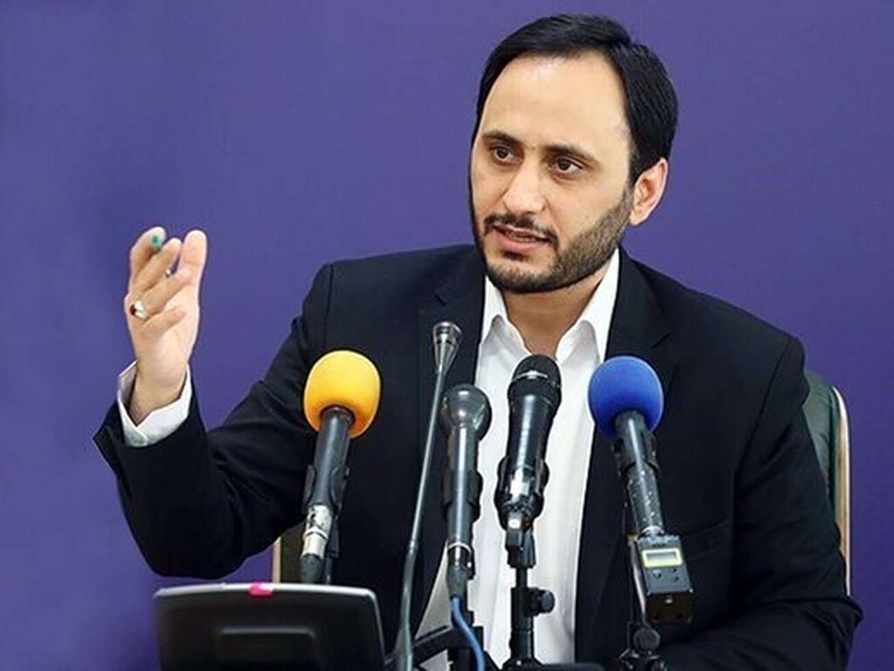 نرخ ۷ هزار تومانی خوراک حاصل بررسی کمیسیون&zwnj;های تخصصی است/ رد ادعای رانت خبری از جلسه ۱۷ اردیبهشت دولت