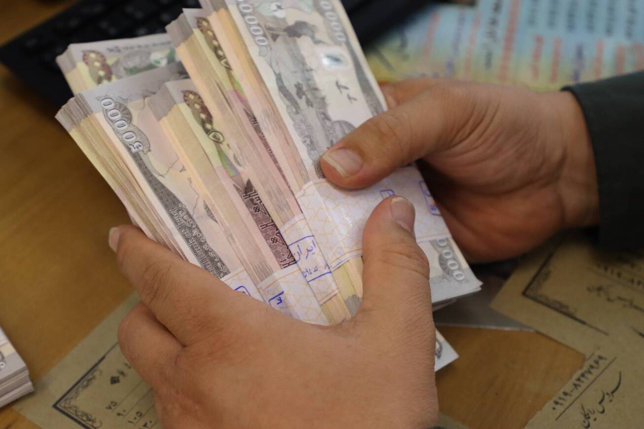 امکان دریافت ارز اربعین از بانک صادرات هر روز تا ساعت ۱۸