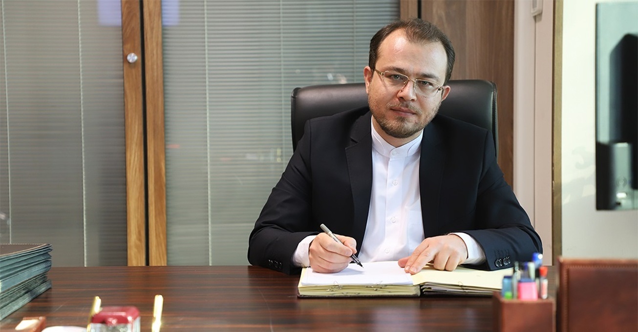 بانک مرکزی دستگاه برتر پیشران در ارائه خدمات الکترونیکی شد