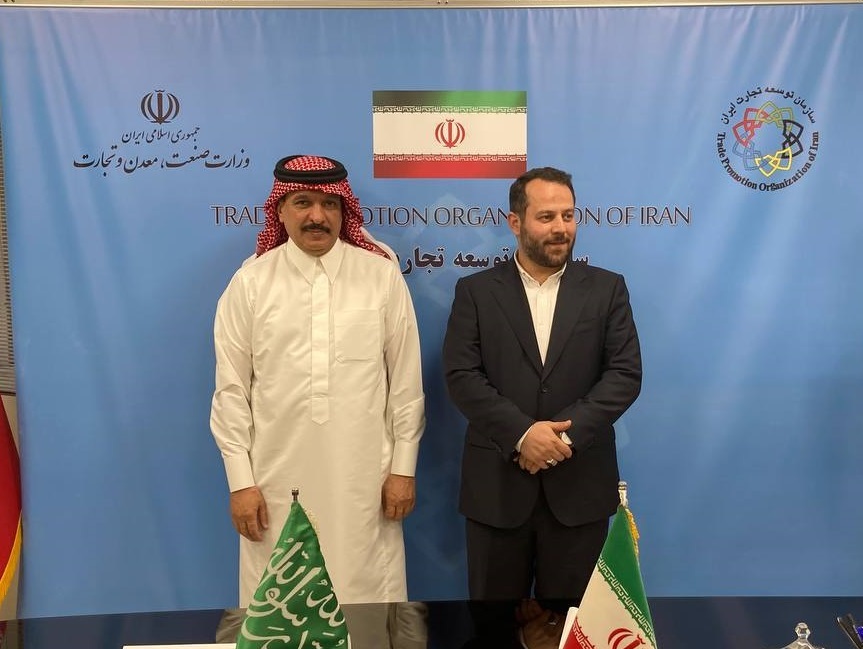 پایه ریزی آغاز تجارت ایران و عربستان در دیدار ضیغمی و سفیر عربستان در تهران پایه ریزی آغاز تجارت ایران و عربستان در دیدار ضیغمی و سفیر عربستان در تهران