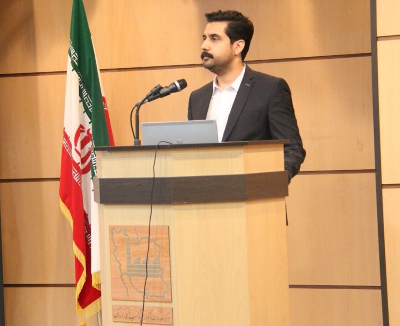 تقویت درآمد شرکت&zwnj;های بورسی با ثبات بازار ارز