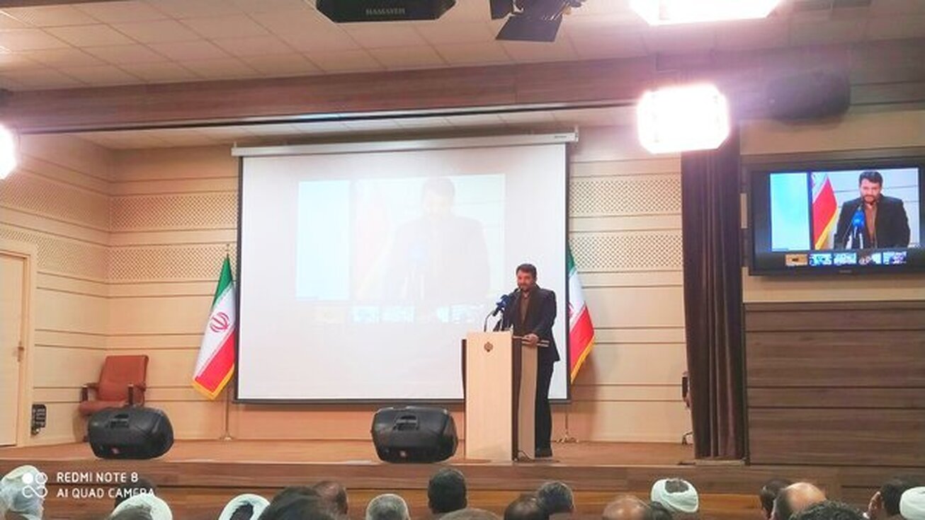 یک سوم صادرات غیرنفتی کشور از طریق مناطق آزاد است