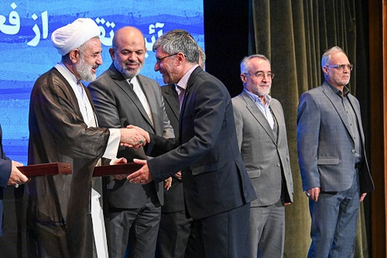 بانک مرکزی در میان سازمان های برتر در اجرای پدافند غیرعامل