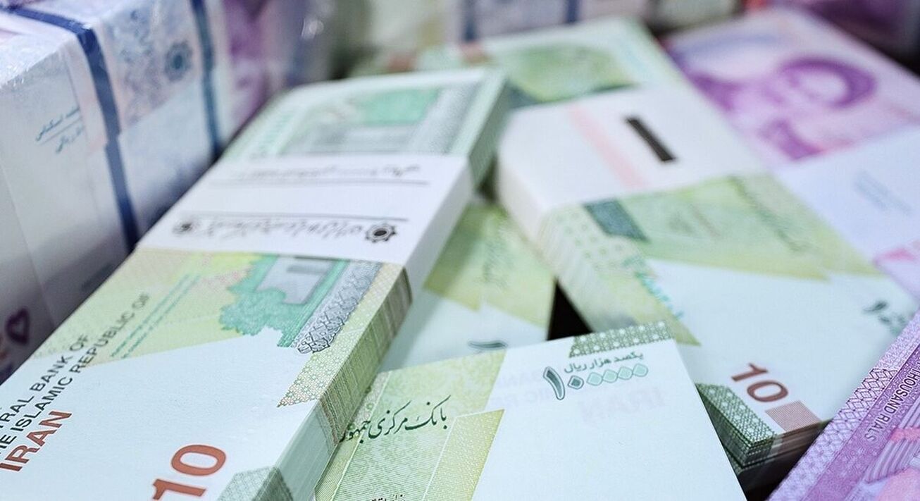 کاهش ۱۶.۴ واحد درصدی رشد نقدینگی در سایه سیاست تثبیت