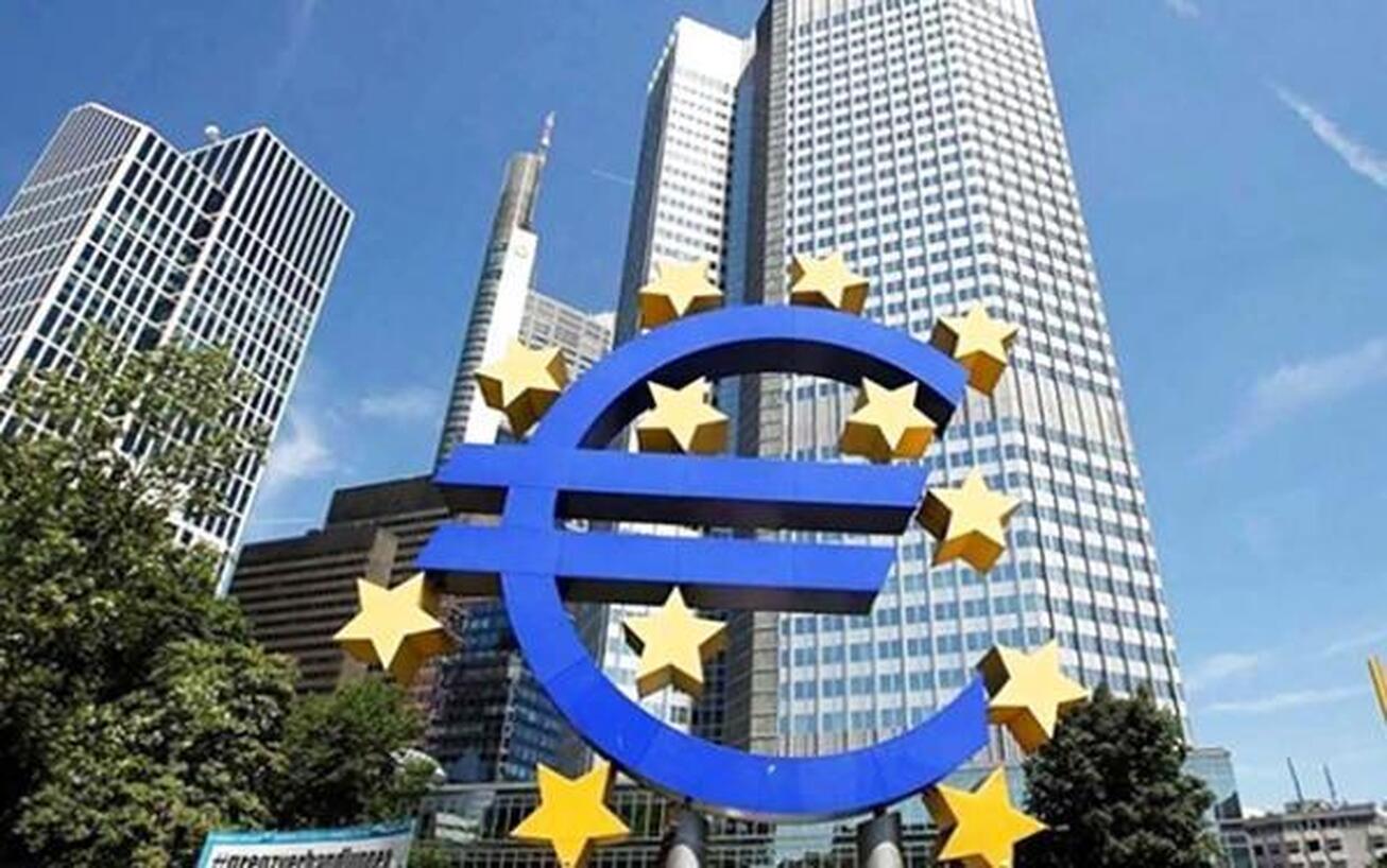 کاهش فعالیت تجاری در منطقه یورو