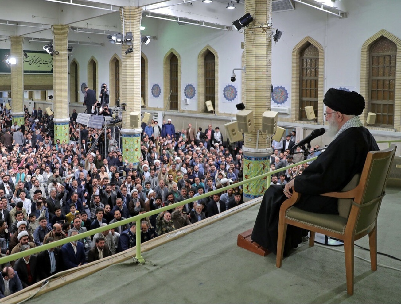نگاهی پژوهشی به پیش&zwnj;نیازهای تحقق شعار سال ۱۴۰۳