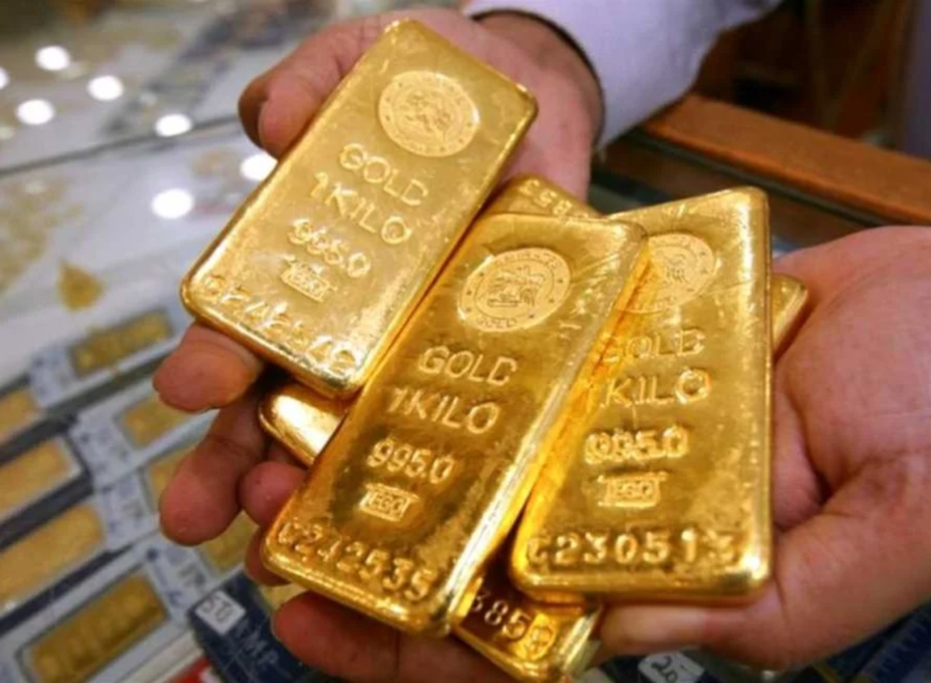 عقب نشینی&zwnj;های طلا با کاهش تنش&zwnj;ها و ادامه مذاکرات بین واشنگتن و مسکو