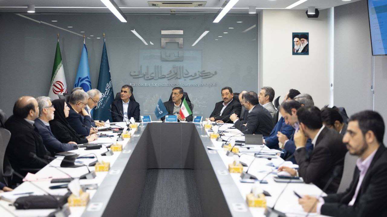 تمام اولویتهای ارزی دستگاههای مختلف را تا پایان سال با سرعت تامین میکنیم تمام اولویتهای ارزی دستگاههای مختلف را تا پایان سال با سرعت تامین میکنیم