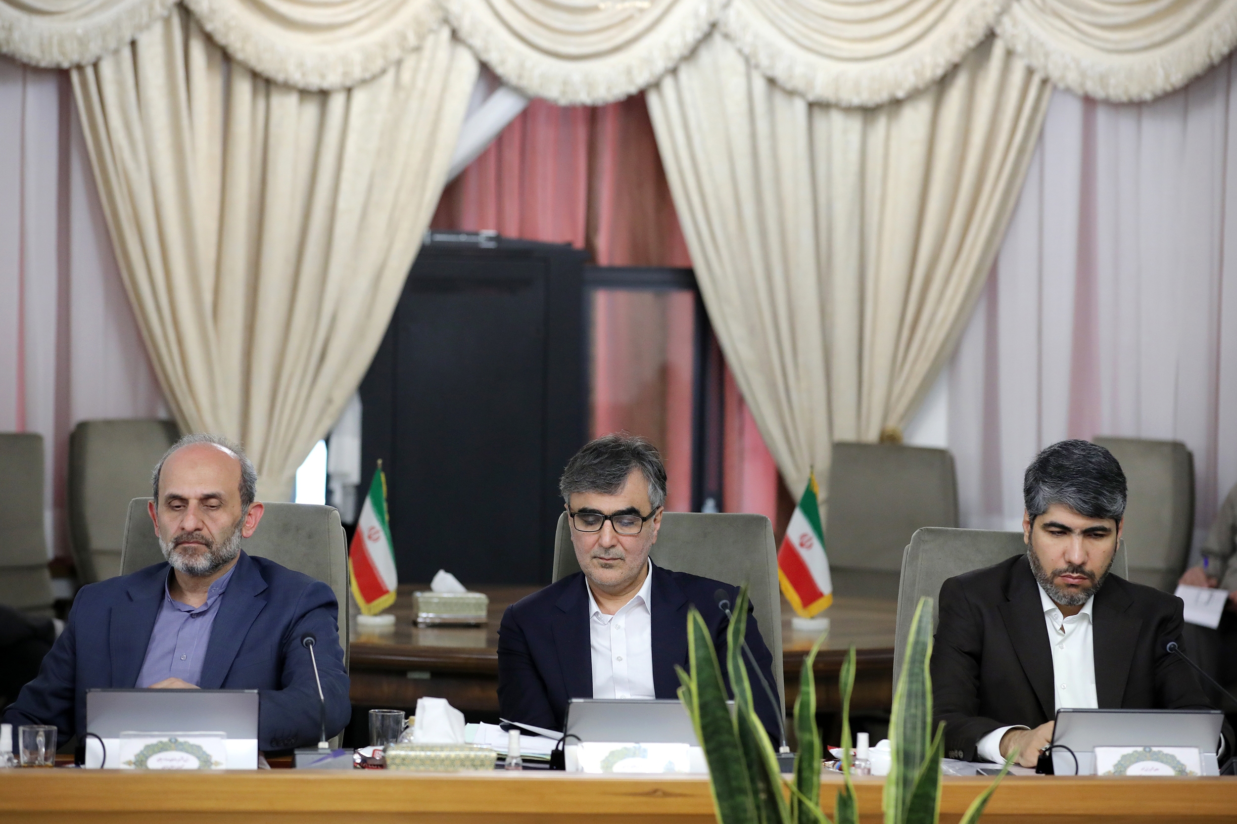 افزایش ۲۰۰میلیون دلاری داراییهای ارزی در فروردین۱۴۰۳ / نرخ رشد نقدینگی به ۲۳درصد کاهش یافت افزایش ۲۰۰میلیون دلاری داراییهای ارزی در فروردین۱۴۰۳ / نرخ رشد نقدینگی به ۲۳درصد کاهش یافت