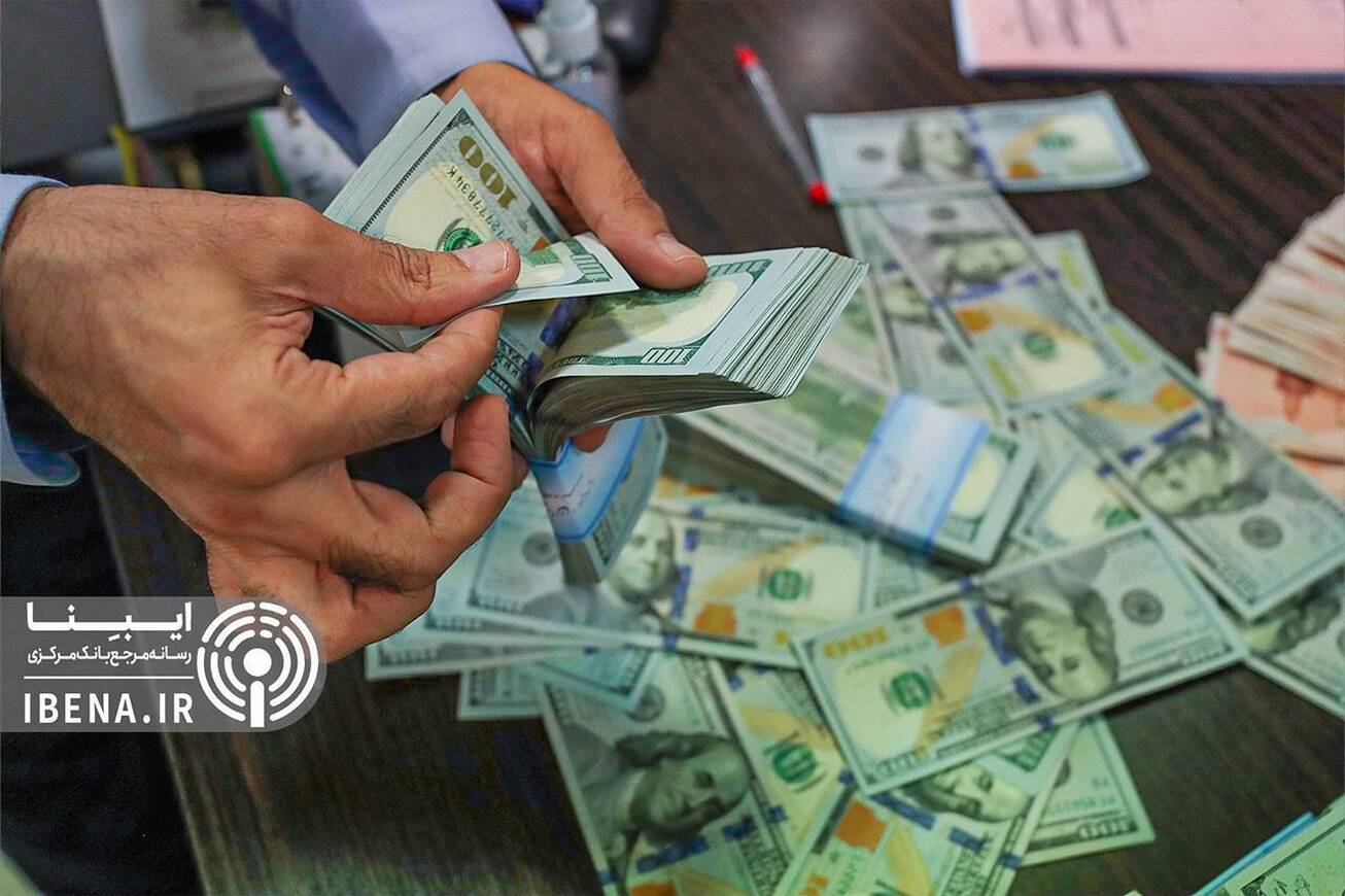 کاهش پلکانی دلار آزاد در دامنه ۵۰ هزار تومان/ نرخ ارز؛ هر روز کمتر از دیروز