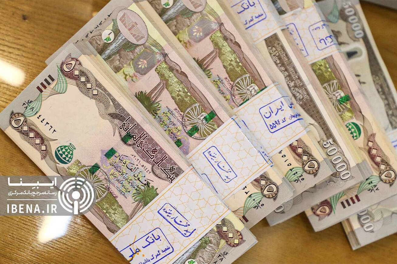 دلار زدایی با تخصیص ارز زائران اربعین با دینار/ بانک مرکزی با تنظیم&zwnj;گری بازار مانع از گرانی ارز شد