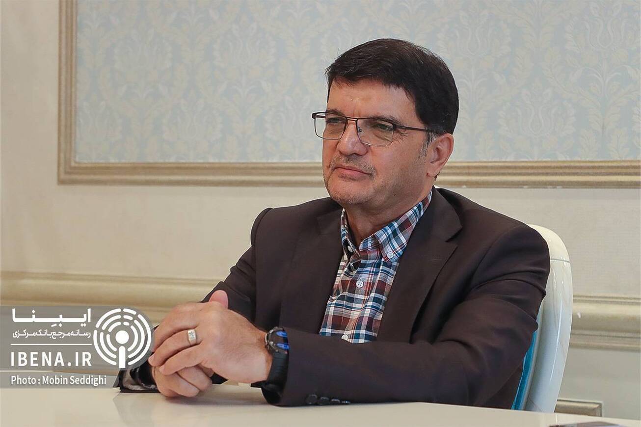 یک مغز متفکر پشت کنترل بازار ارز است/ محدودیت بازار غیررسمی با راه&zwnj;اندازی &laquo;بازار ارز توافقی&raquo;