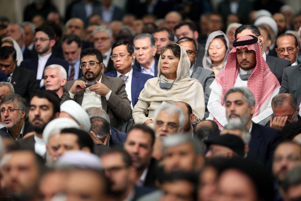 بیانات رئیس جمهور متقن و عمیق و حاکی از پایبندی به مبانی حقیقی مردم سالاری اسلامی است بیانات رئیس جمهور متقن و عمیق و حاکی از پایبندی به مبانی حقیقی مردم سالاری اسلامی است
