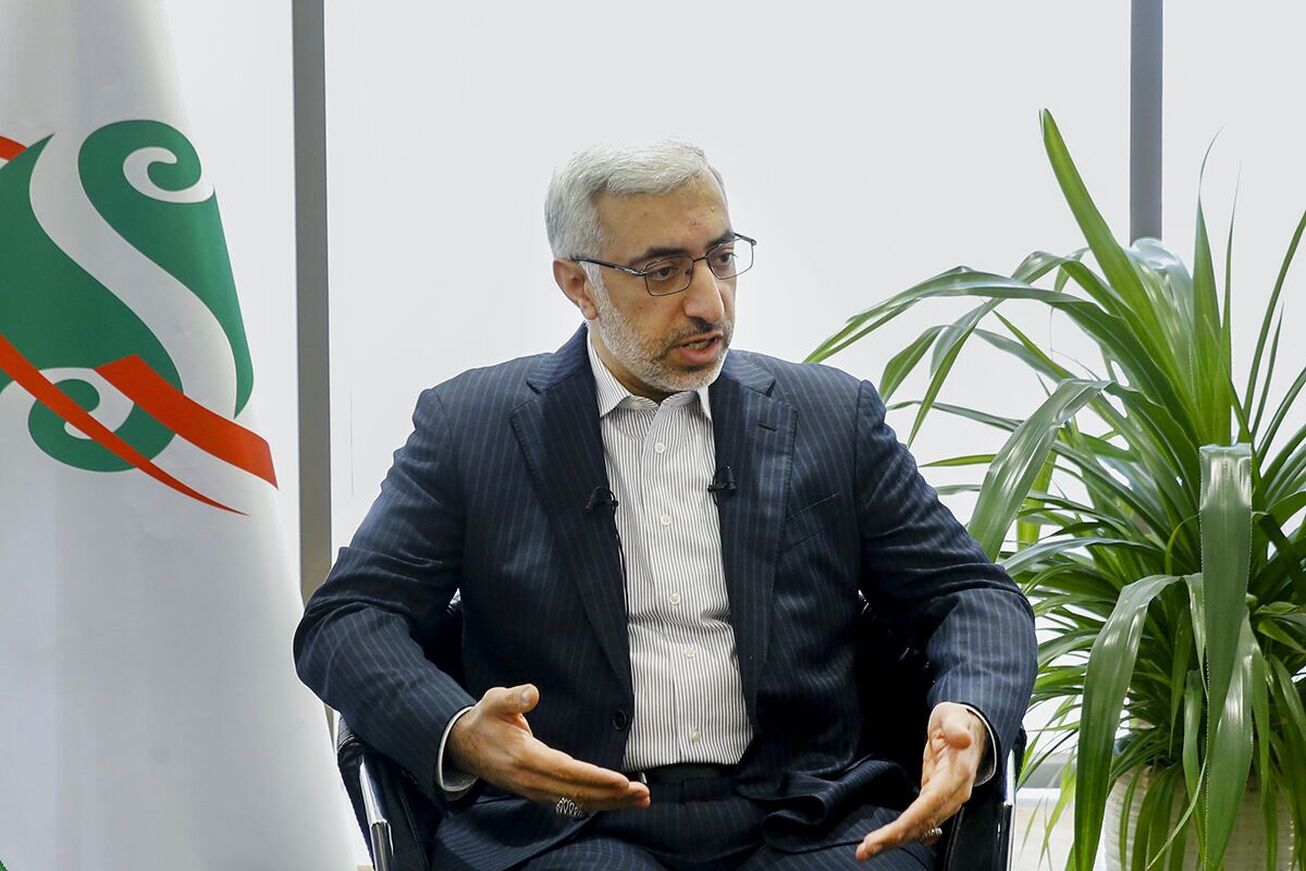 شورای عالی بورس با استعفای عشقی موافقت کرد/ انتخاب رئیس جدید سازمان بورس ۲۰ شهریور
