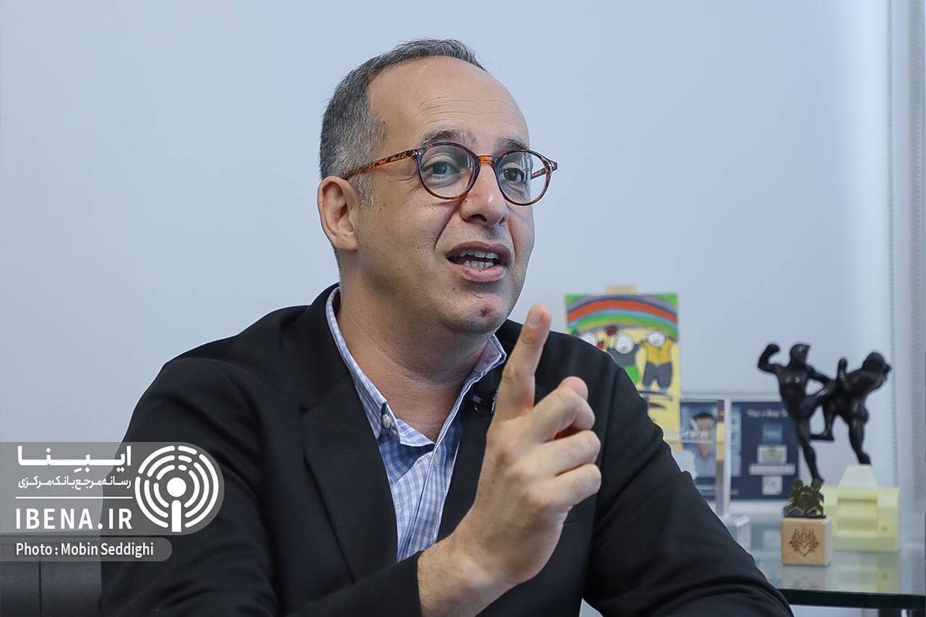 نرخ ارز را در تمام دنیا بانک مرکزی تعیین می&zwnj;کند&lrm;/ نوسان دلار در یکسال اخیر کمتر از تورم بود