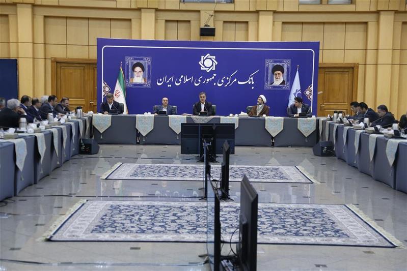 آغاز بکار سامانه بازار ارز توافقی در آینده نزدیک/ طراحی خط اعتباری ویژه برای حمایت از صنایع پیشران/ حذف تعدد نرخها در بازار ارز/ کاهش ۲۰ درصدی تورم/ بانکهای کشور تخصصی میشوند/ ارائه برنامه اصلاحی به هشت بانک آغاز بکار سامانه بازار ارز توافقی در آینده نزدیک/ طراحی خط اعتباری ویژه برای حمایت از صنایع پیشران/ حذف تعدد نرخها در بازار ارز/ کاهش ۲۰ درصدی تورم/ بانکهای کشور تخصصی میشوند/ ارائه برنامه اصلاحی به هشت بانک