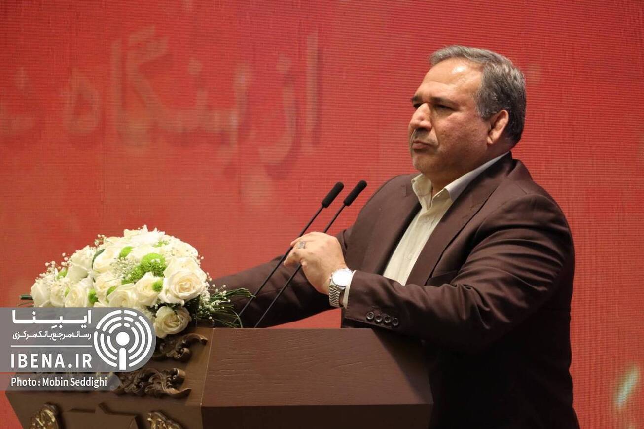 بانک مرکزی باید اقتدار بیشتری در نظام بانکی داشته باشد