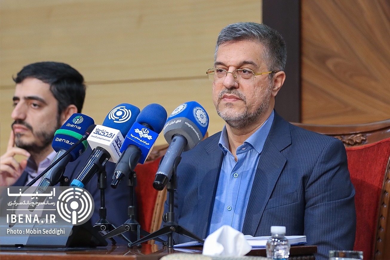 گروه&zwnj;های عرضه&zwnj;کننده و تقاضاکننده ارز در بازار ارز تجاری