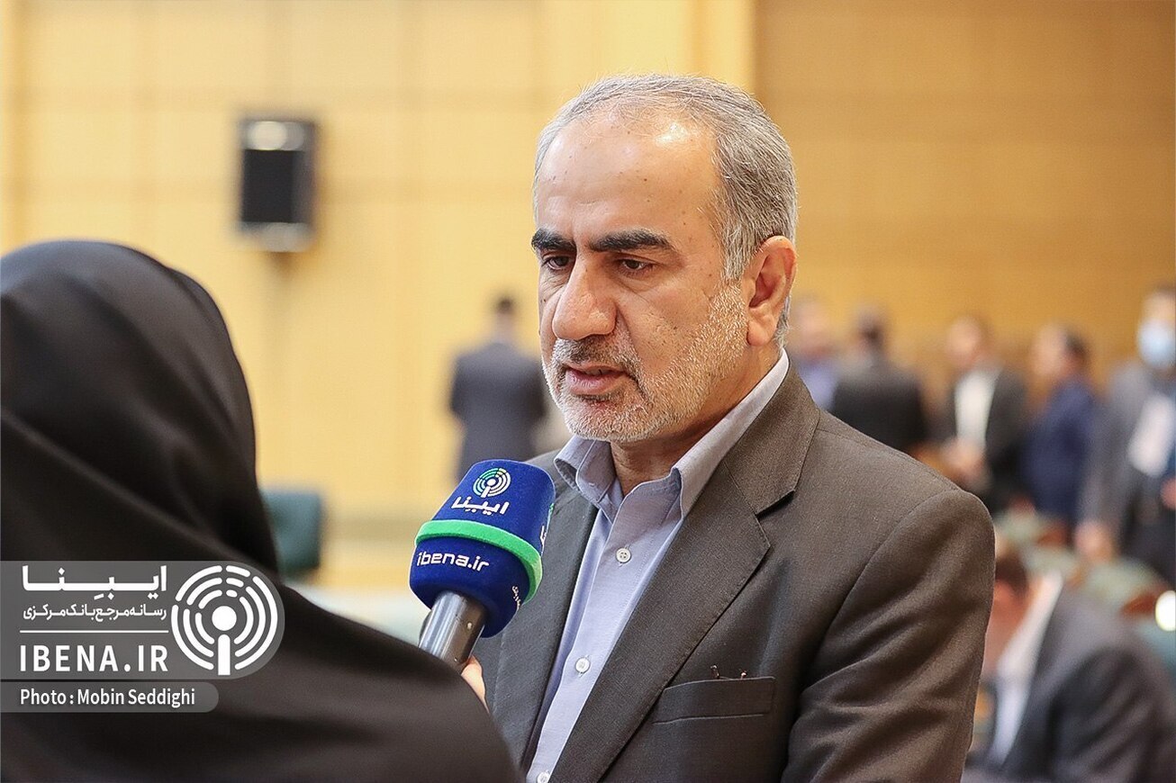 ۴ قانون راهبردی برای حمایت از تولید/
ایجاد آرامش در بازار ارز با اجرای قوانین موجود