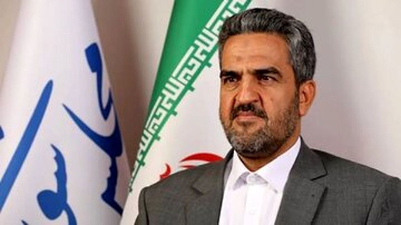 حذف بازار غیررسمی ارز لازمه تحقق شعار سال ۱۴۰۴/ دلار کالای سرمایه&zwnj;ای برای خرید و فروش نیست