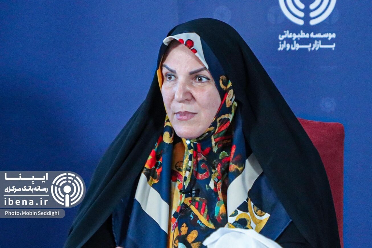 دولت چهاردهم با تک&zwnj; نرخی سازی ارز انقلاب بزرگی را در اقتصاد رقم زد/ کمک به افزایش سرمایه&zwnj;گذاری و جلوگیری از خروج سرمایه با حذف دلار ترجیحی