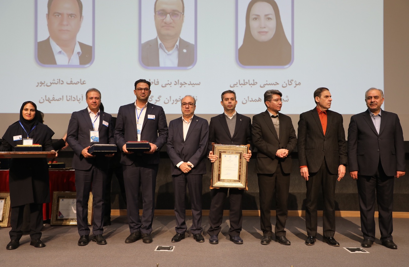 تجلیل از روسای شعب برتر بانک سینا در شانزدهمین گردهمایی روسای موفق شعب بانک&zwnj;ها