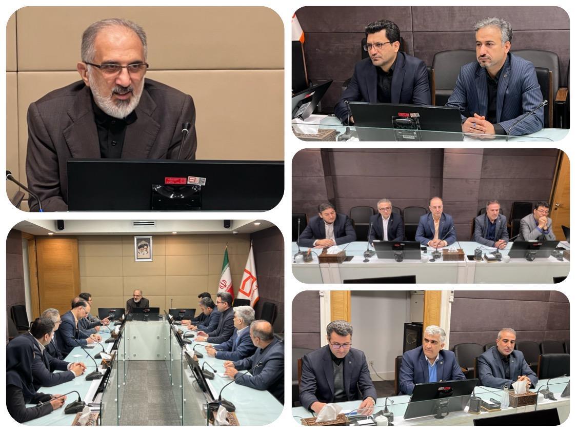 خورسندیان: بازرسان بانک در شعب کشیک بر فرایند خدمت رسانی به مشتریان نظارت کنند خورسندیان: بازرسان بانک در شعب کشیک بر فرایند خدمت رسانی به مشتریان نظارت کنند