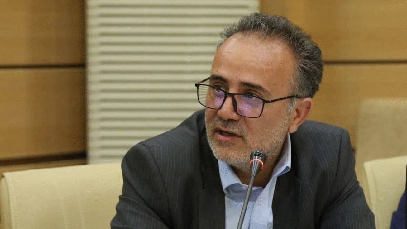 مدیریت بانک مرکزی در جنگ کشور را از بحران ارزی دور کرد/ قوت قلب کارکنان شبکه بانکی با حضور رئیس&zwnj;کل در میدان