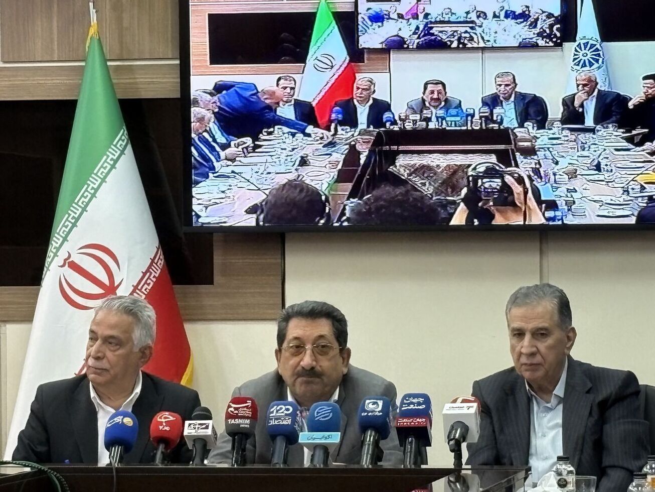 مدت زمان بسته حمایت از تولید تمدید می&zwnj;شود/ ترخیص یک میلیون و ۳۰۰ هزار تن کالا از گمرکات