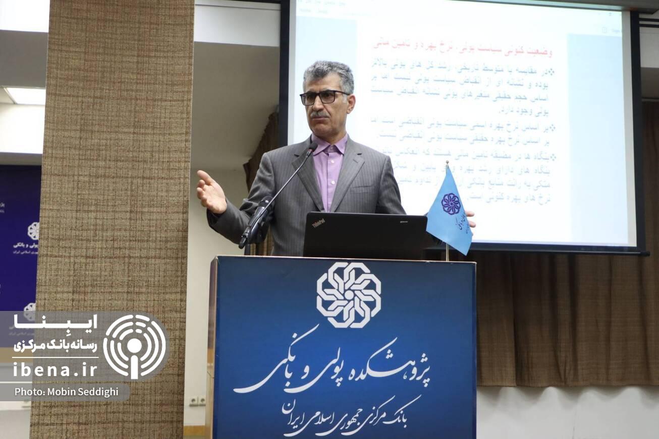 رحمانی: سیاست پولی انبساطی در شرایط کنونی تورم انتظاری را افزایش می&zwnj;دهد/ نرخ بهره حقیقی بالا نیست