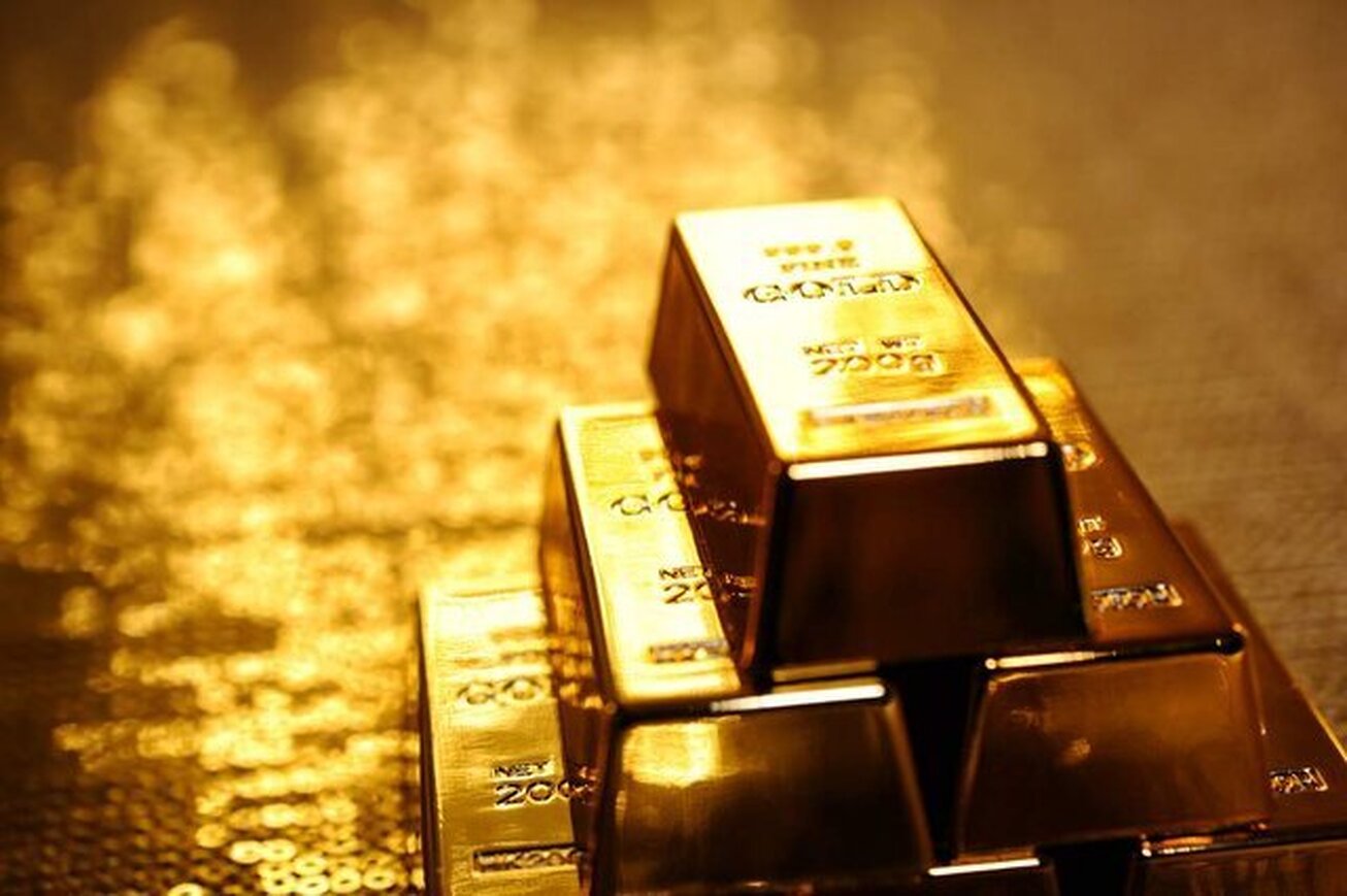 طلای جهانی در سراشیبی ماند
