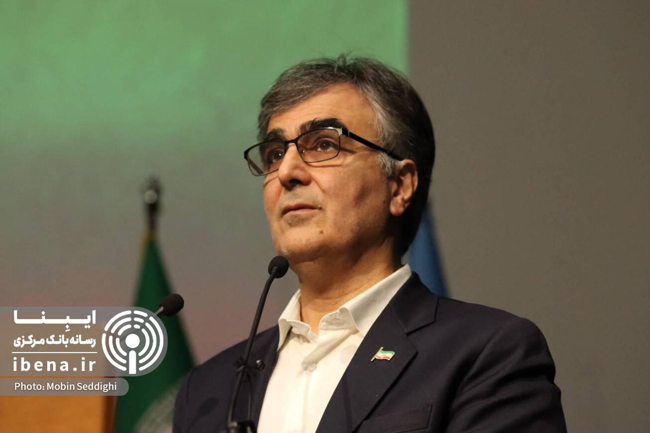 فرزین: سیاست بانک مرکزی در حوزه نقدینگی انقباضی نیست