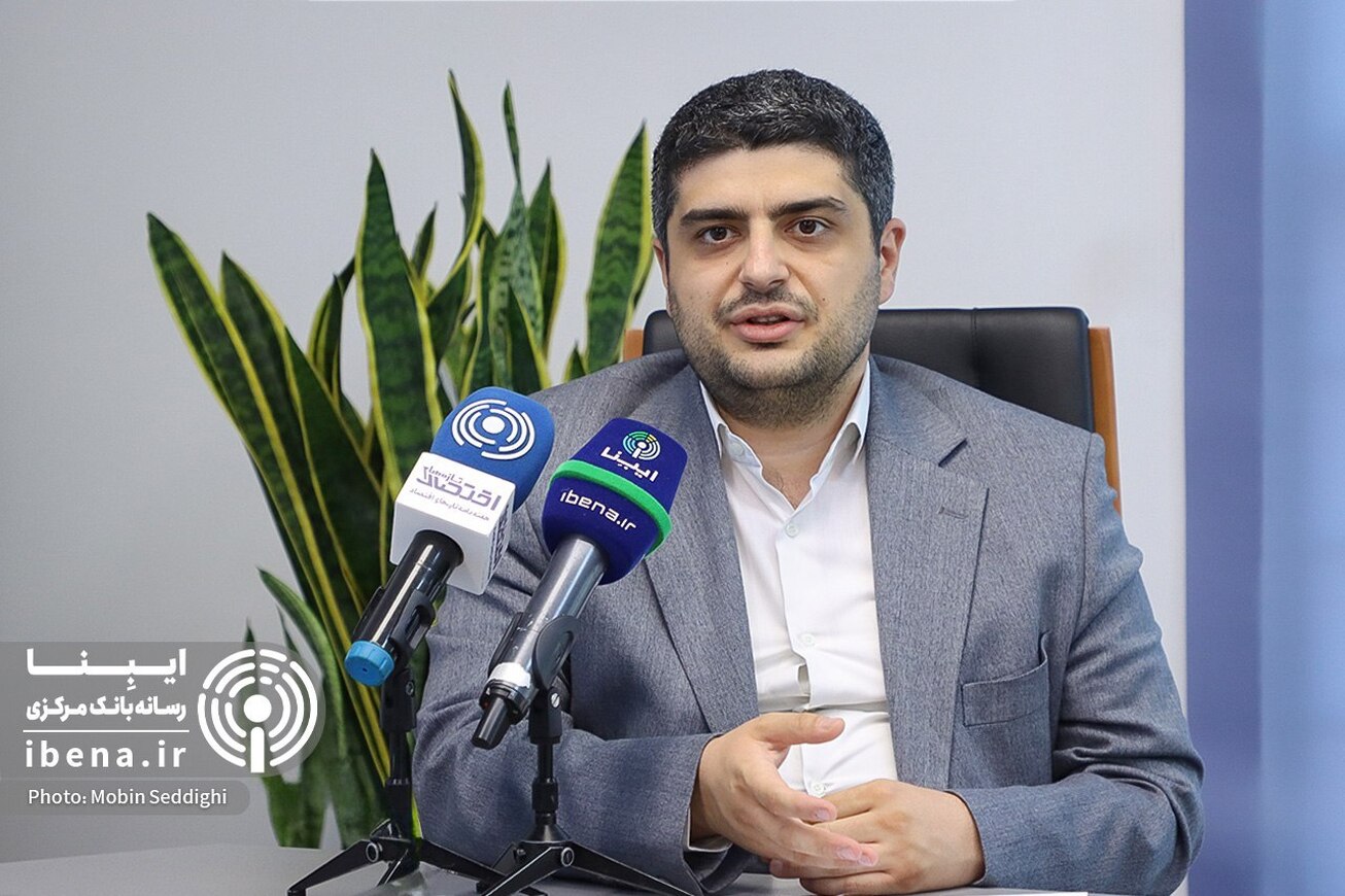 تالار دوم ارز تجاری درآمد&zwnj;های صادراتی را افزایش می&zwnj;دهد