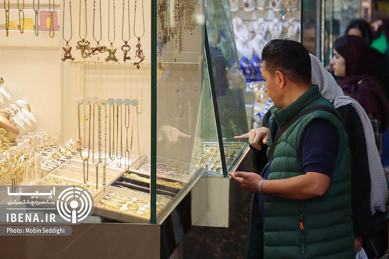 هر گرم طلای ۱۸ عیار چقدر شد؟