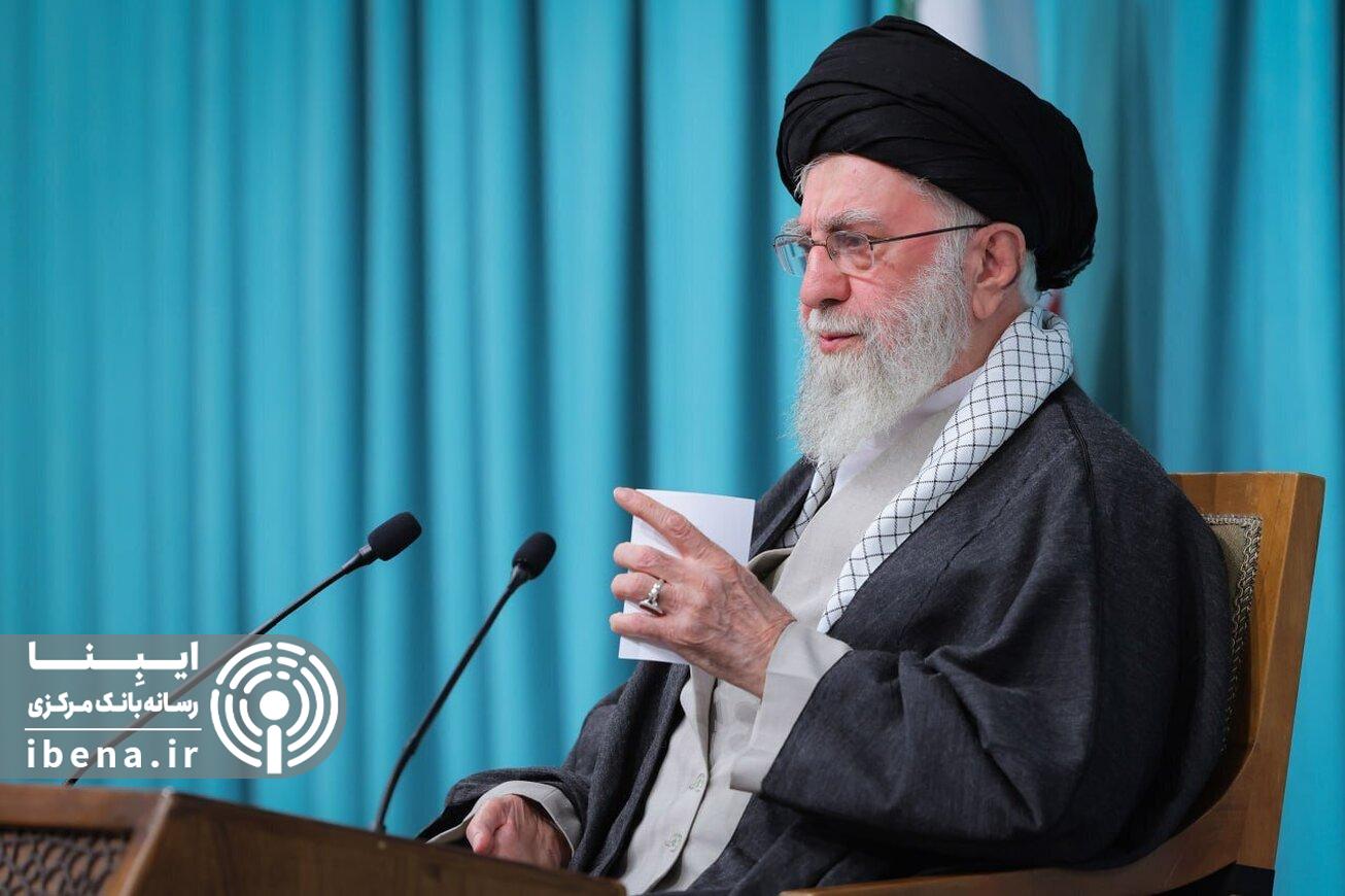 رهبر انقلاب: قبول مذاکره&zwnj;ای که با تهدید همراه است را هیچ ملت با شرفی انجام نمی&zwnj;دهد