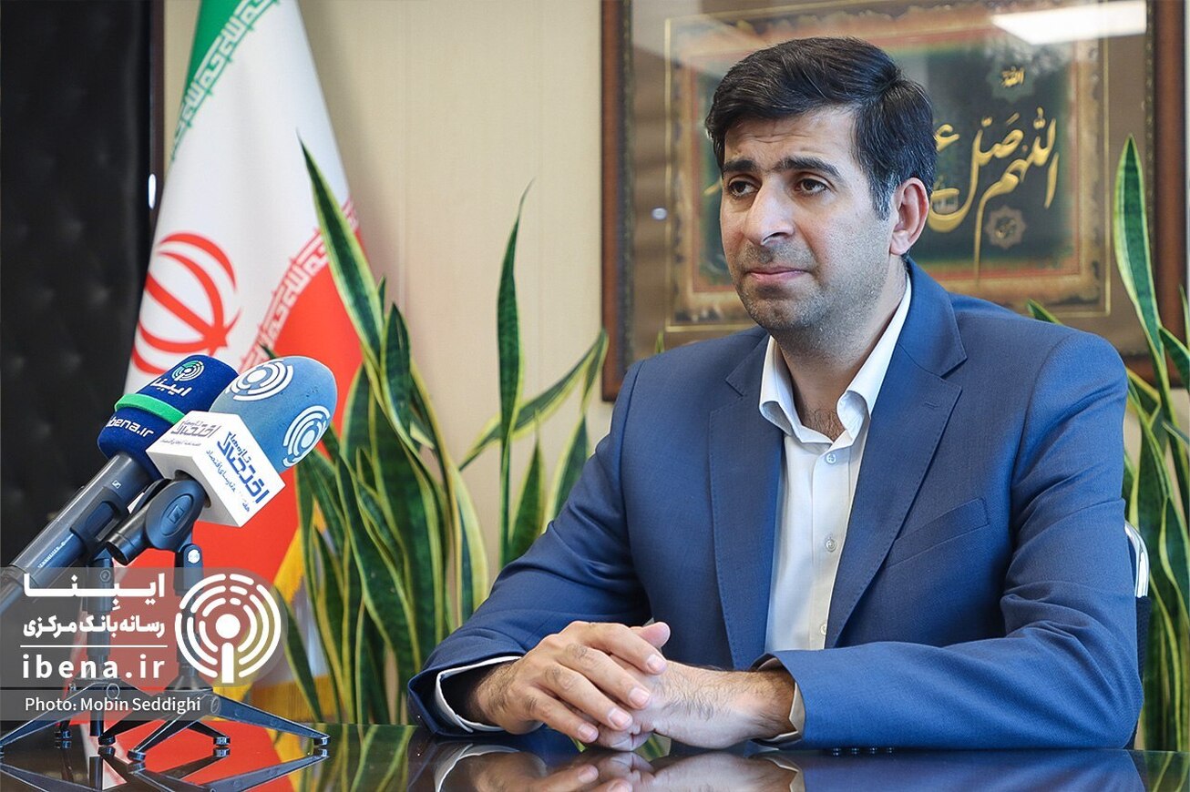 عرضه طلا و سکه توسط بانک مرکزی به کنترل نقدینگی و انتظارات تورمی کمک می&zwnj;کند
