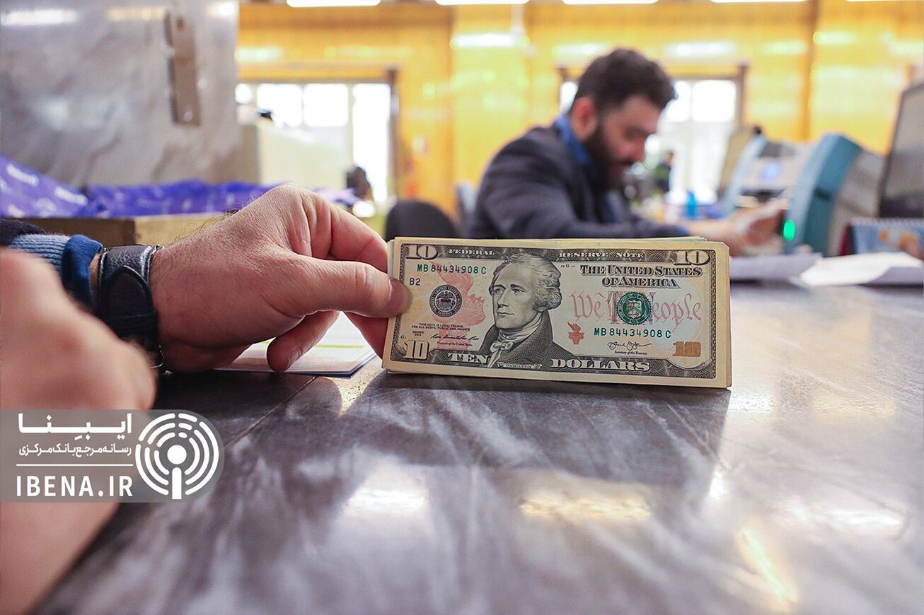 خبر خوش برای تسهیلات&zwnj;گیرندگان ارزی صندوق توسعه ملی/ تأمین ارز برای بازپرداخت اقساط تسهیل شد