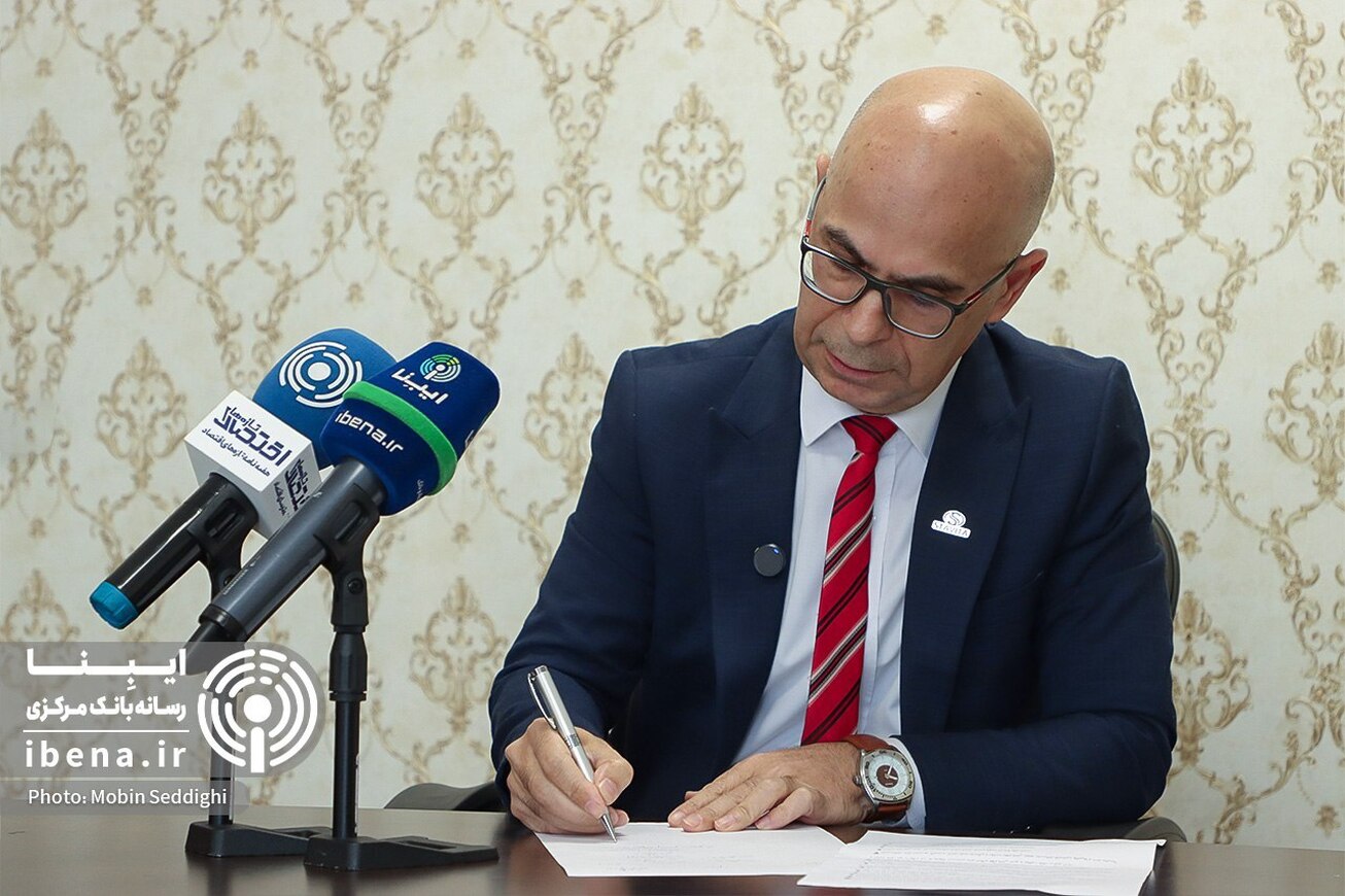 حل و فصل بانک آینده در کاهش رشد پایه‌پولی و تورم موثر خواهد بود