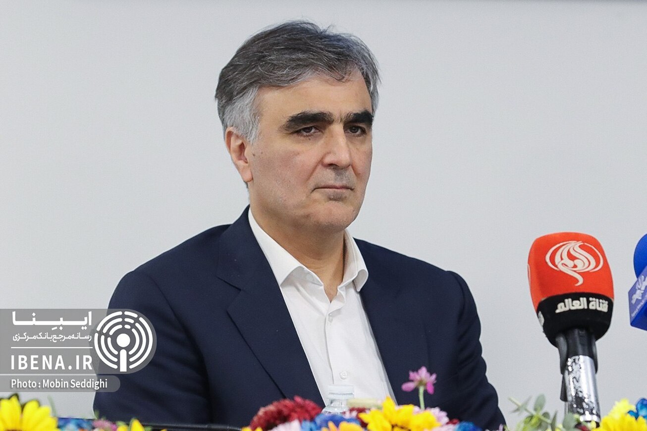 تفاوت انحلال و فرآیند &lrm;گزیر از زبان رئیس کل بانک مرکزی