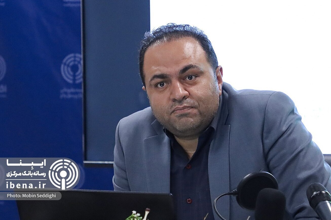 آثار مخرب بدهی&zwnj;های &laquo;بانک آینده&raquo; بر نقدینگی و ناترازی بانکی/ احسانی&zwnj;فرد: با فرآیند گزیر، هیچ زیانی به مردم وارد نمی&zwnj;شود/ دولت سرپرست مناسبی برای بانک مرکزی نیست