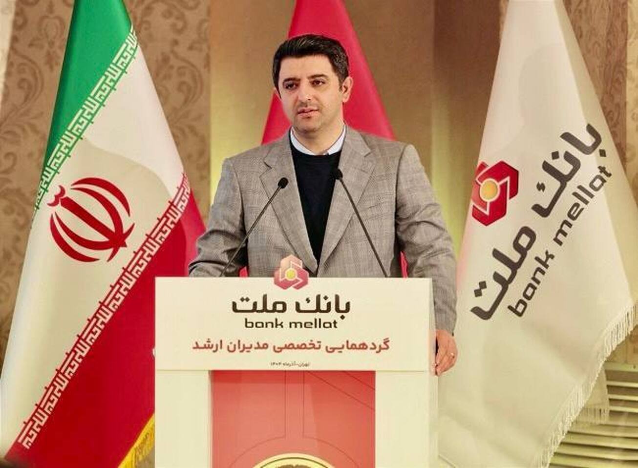 دستاورد&zwnj;های بانک ملت حاصل کار جمعی و تفکر عمیق تحولی است/ بانک ملت؛ برترین بانک بورسی کشور